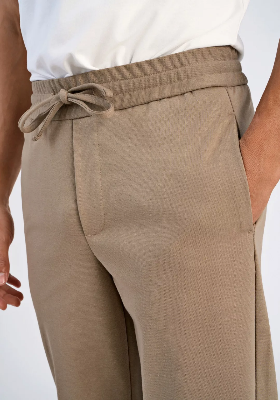 LINDBERGH Jogginghose, mit elastischem Bund mit Kordelzug günstig online kaufen