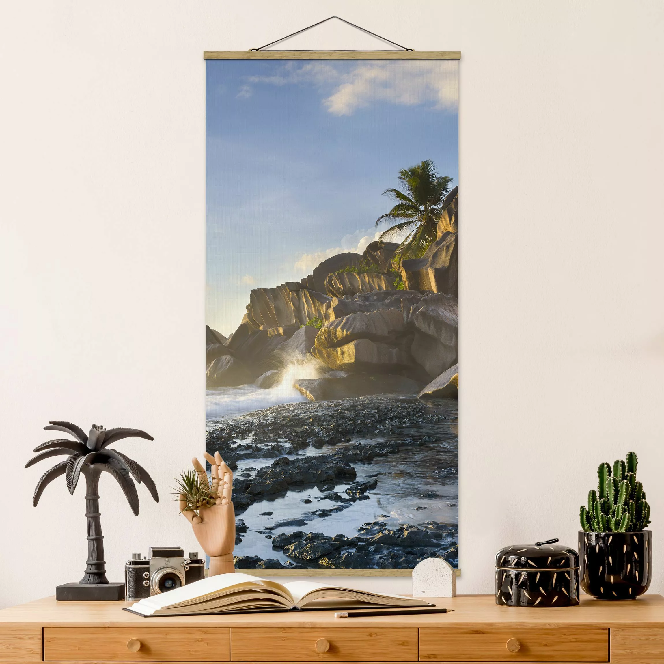 Stoffbild Strand mit Posterleisten - Hochformat Sonnenuntergang im Inselpar günstig online kaufen
