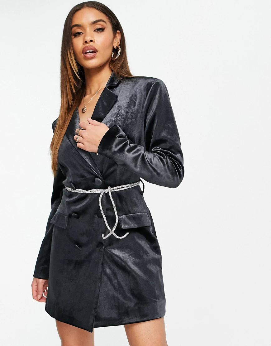 Missguided – Samtkleid in Anthrazit mit Strassgürtel-Grau günstig online kaufen