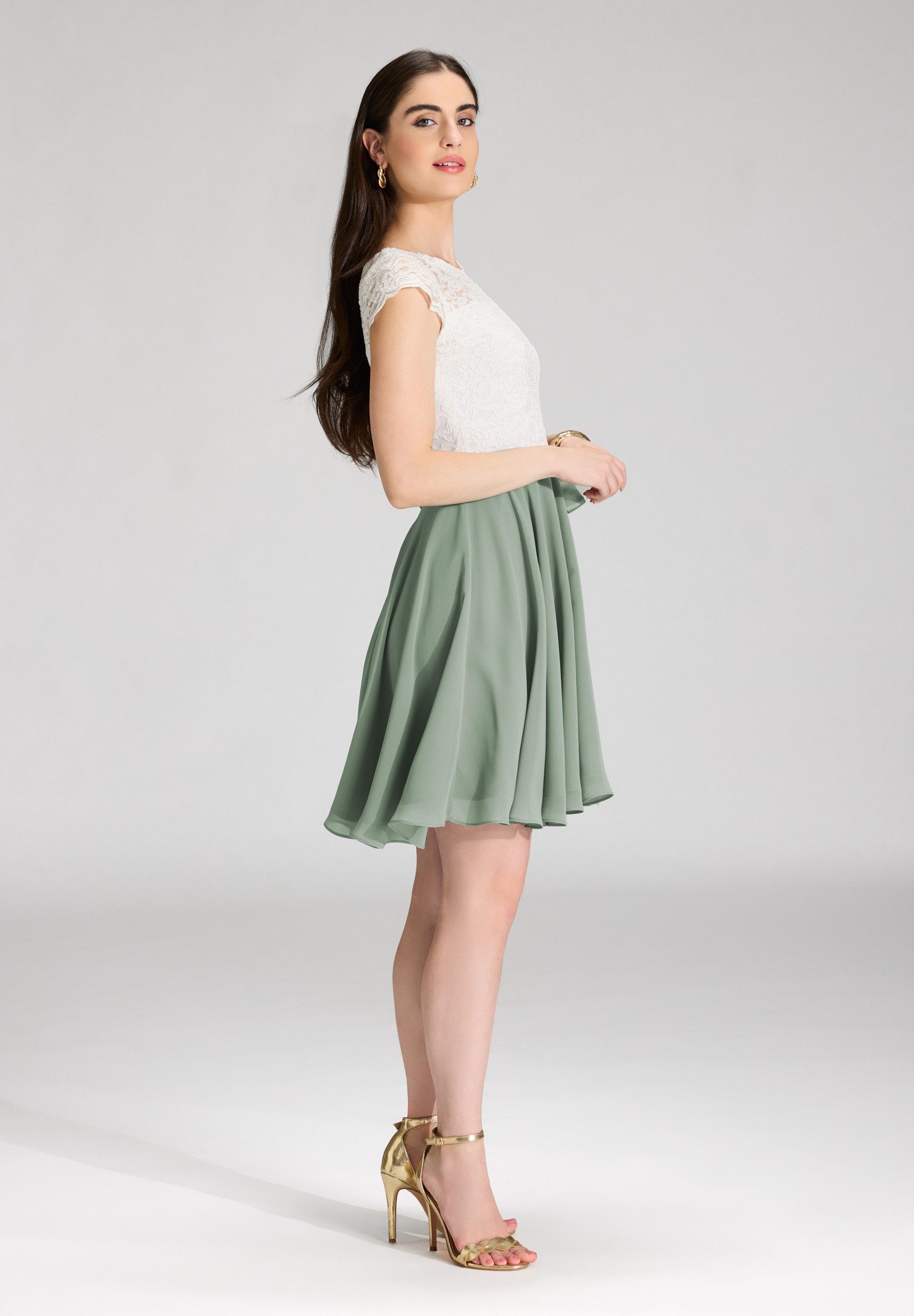 SWING Cocktailkleid Taillierte Passform mit ausgestelltem günstig online kaufen