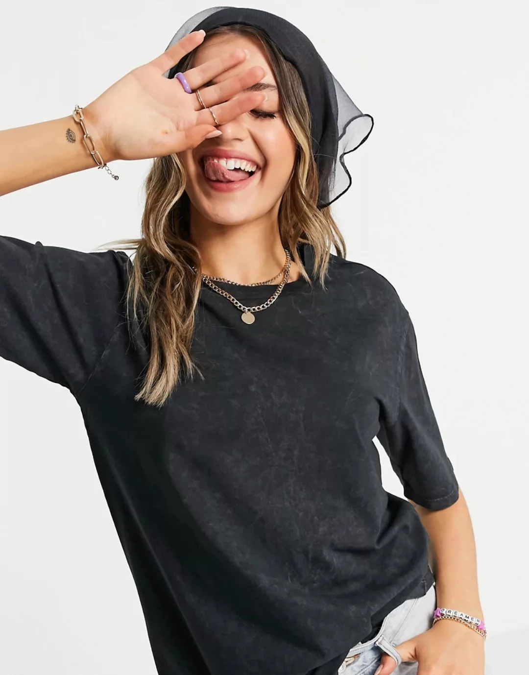 ASOS DESIGN – Oversize-T-Shirt in verwaschenem Schwarz-Grau günstig online kaufen