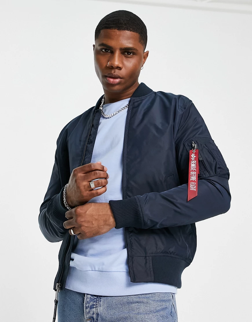 Alpha Industries – MA-1 TT – Schmal geschnittene Bomberjacke in Rep-Blau günstig online kaufen