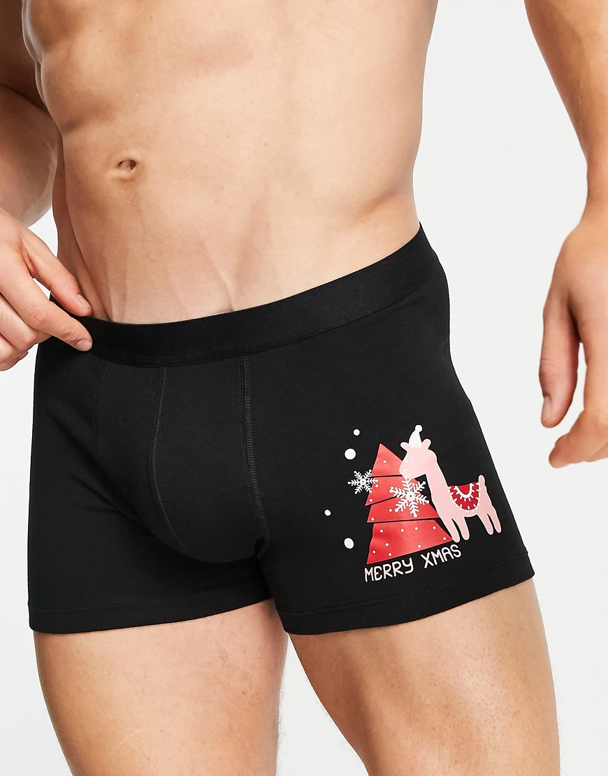 ASOS DESIGN – Weihnachtliche Unterhosen in Schwarz mit Lama-Placement-Print günstig online kaufen