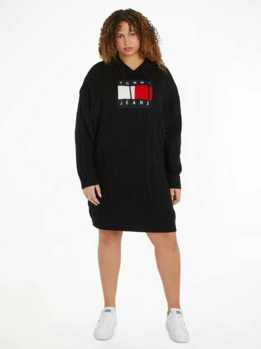 Tommy Jeans Curve Strickkleid TJW CRV CABLE FLAG HOODIE DRESS PLUS SIZE CUR günstig online kaufen