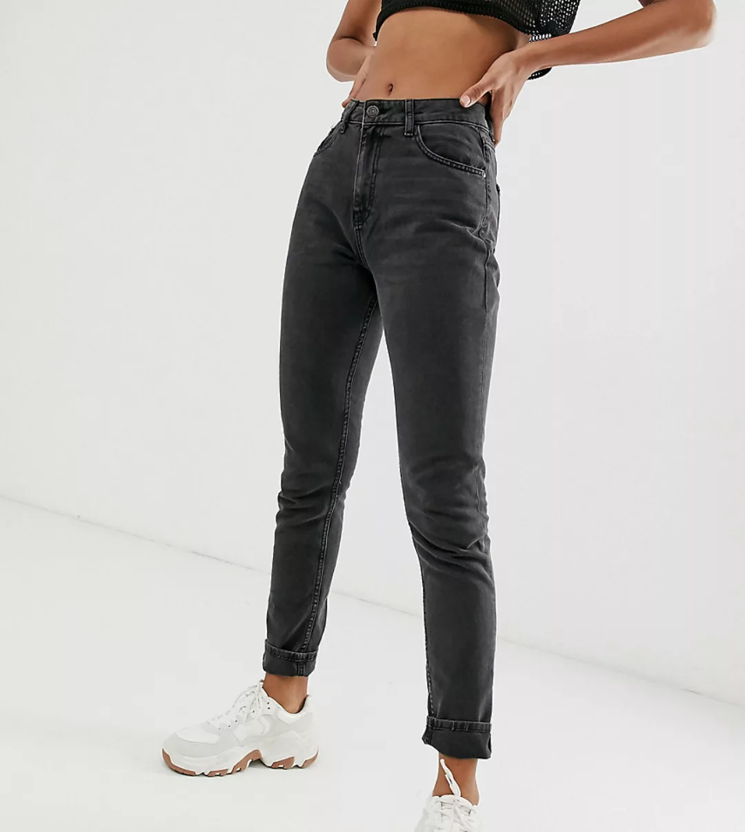 Noisy May Tall – Schwarze, knöchellange Mom-Jeans-Blau günstig online kaufen