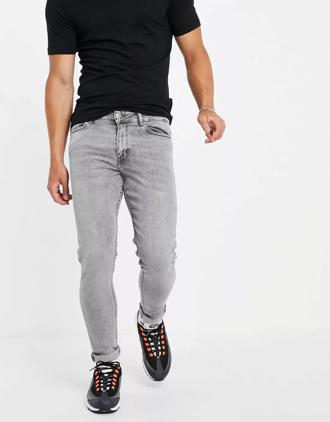 New Look – Eng geschnittene Jeans in verwaschenem Hellgrau günstig online kaufen