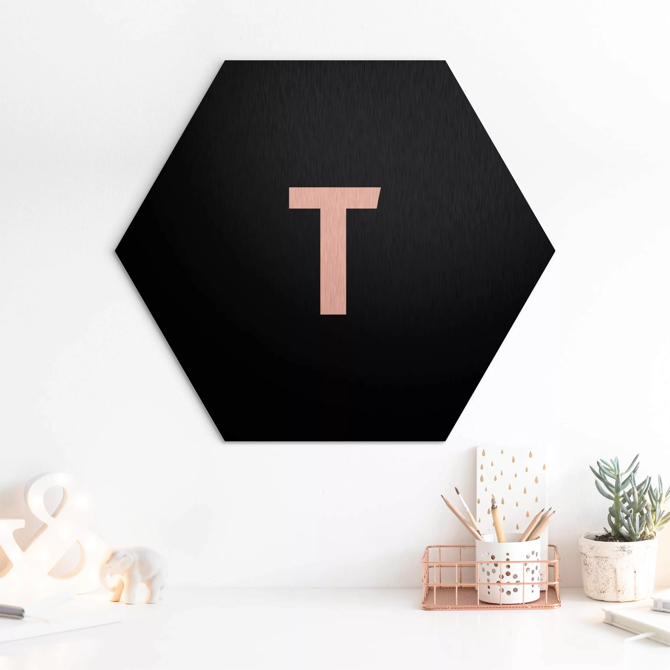Hexagon-Alu-Dibond Bild Buchstaben Buchstabe Schwarz T günstig online kaufen