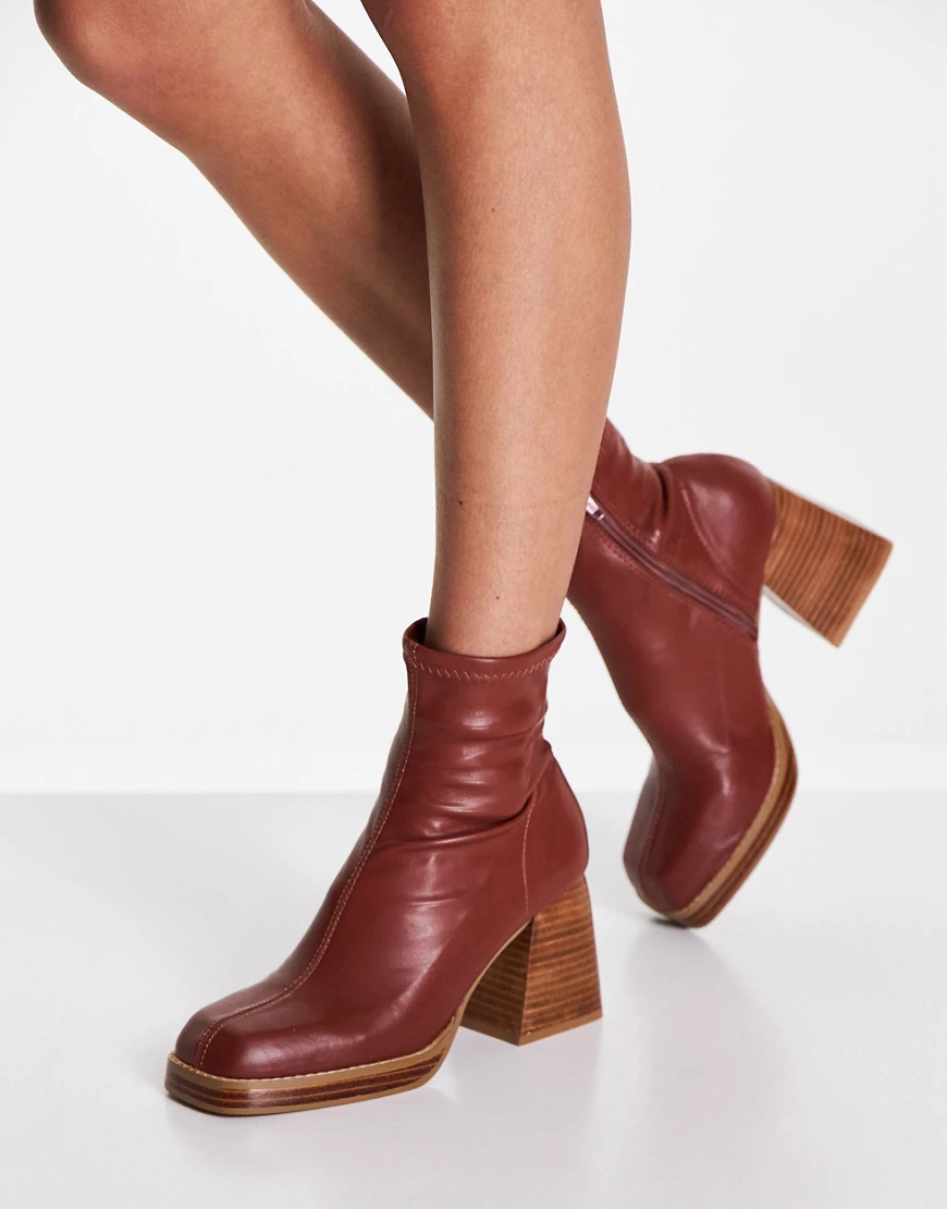 ASOS DESIGN – Ratio – Sock Boots in Braun mit eckiger Zehenpartie günstig online kaufen