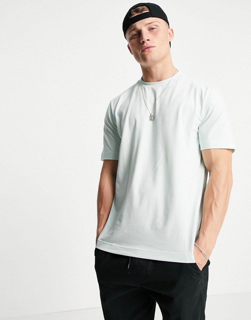 BOSS – Tchup – T-Shirt in Grün mit kontrastierendem Logo günstig online kaufen