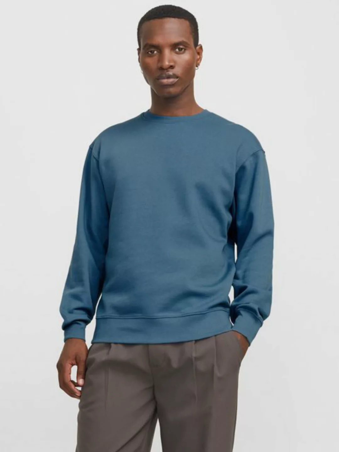 Jack & Jones Sweatshirt JJESTAR BASIC SWEAT CREW NECK NOOS mit Rundhalsauss günstig online kaufen