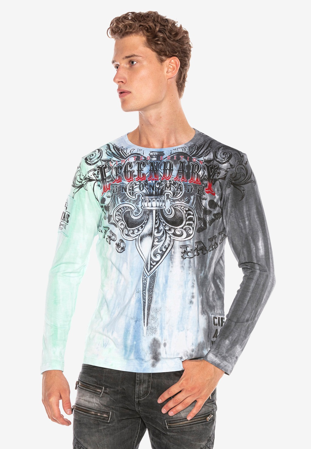 Cipo & Baxx Langarmshirt, mit extravagantem Print günstig online kaufen