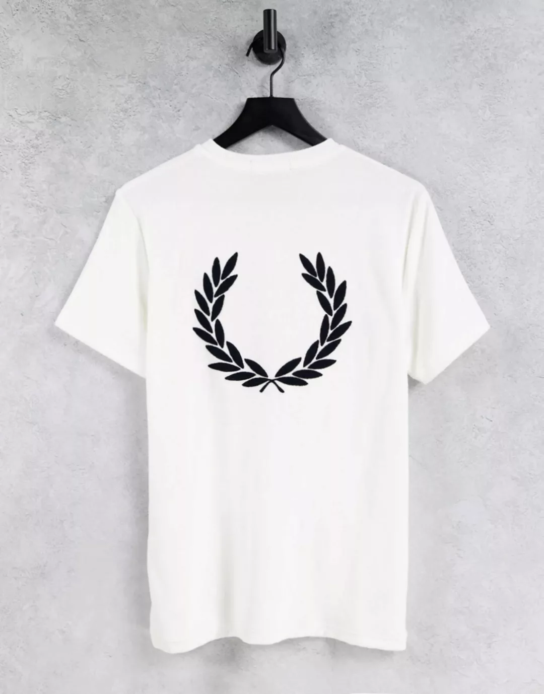 Fred Perry – T-Shirt aus Frottee in Weiß günstig online kaufen