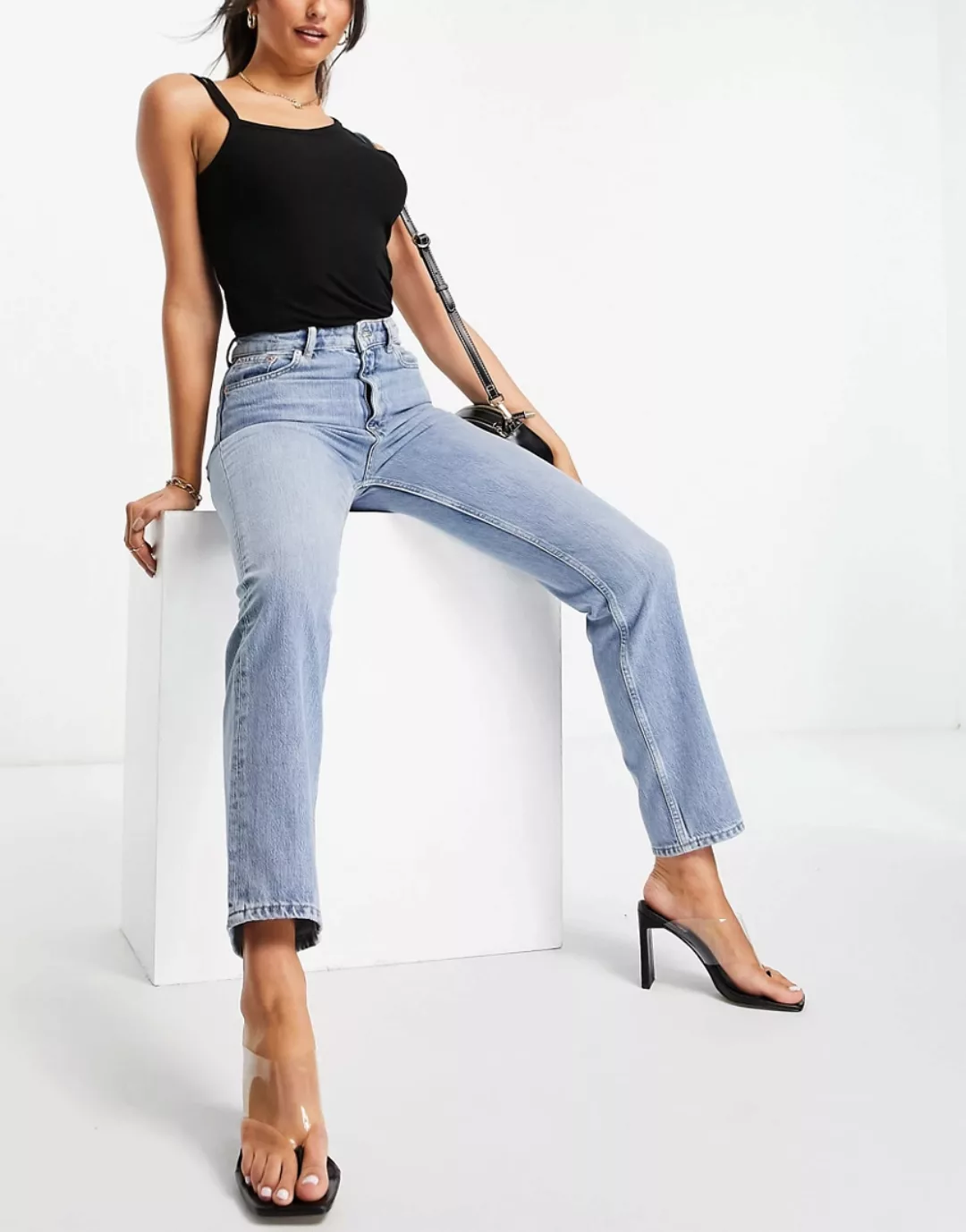 French Connection ‑ Mom-Jeans in hellblauer Waschung günstig online kaufen