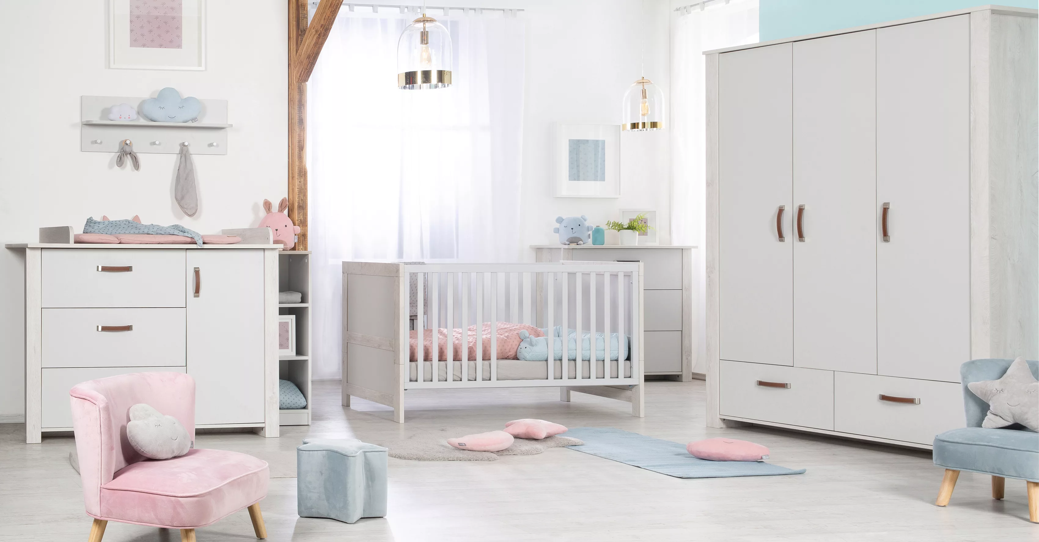 roba® Babyzimmer-Komplettset »Mila«, (Set, 3 tlg., Kinderbett, Schrank, Wic günstig online kaufen