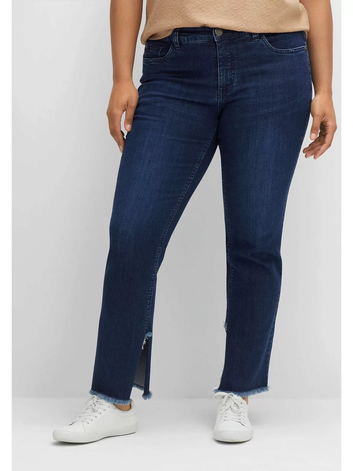 Sheego Gerade Jeans "Große Größen", mit Fransendetails am Saum günstig online kaufen