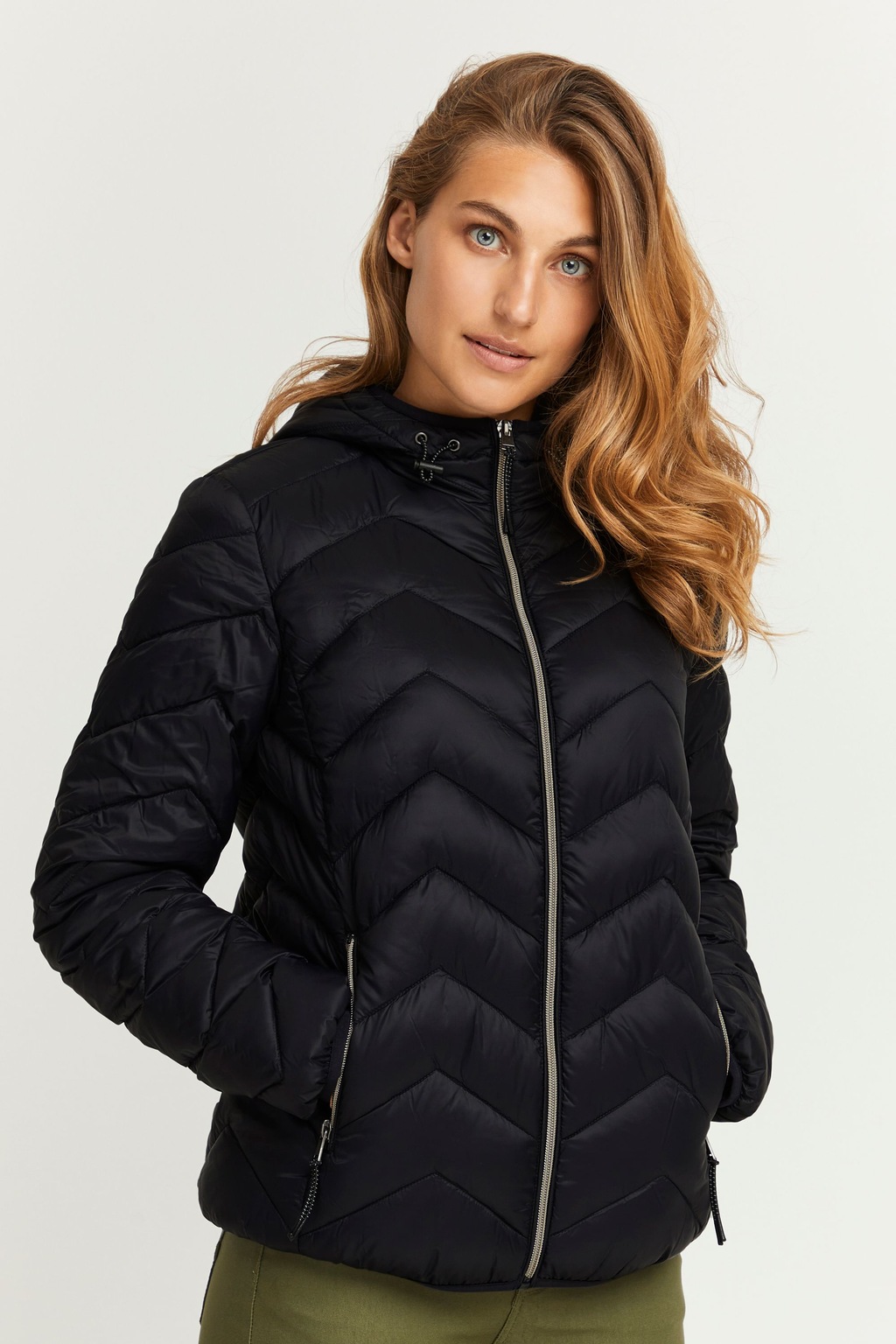 fransa Steppjacke "Steppjacke FRPadma", mit Kapuze günstig online kaufen