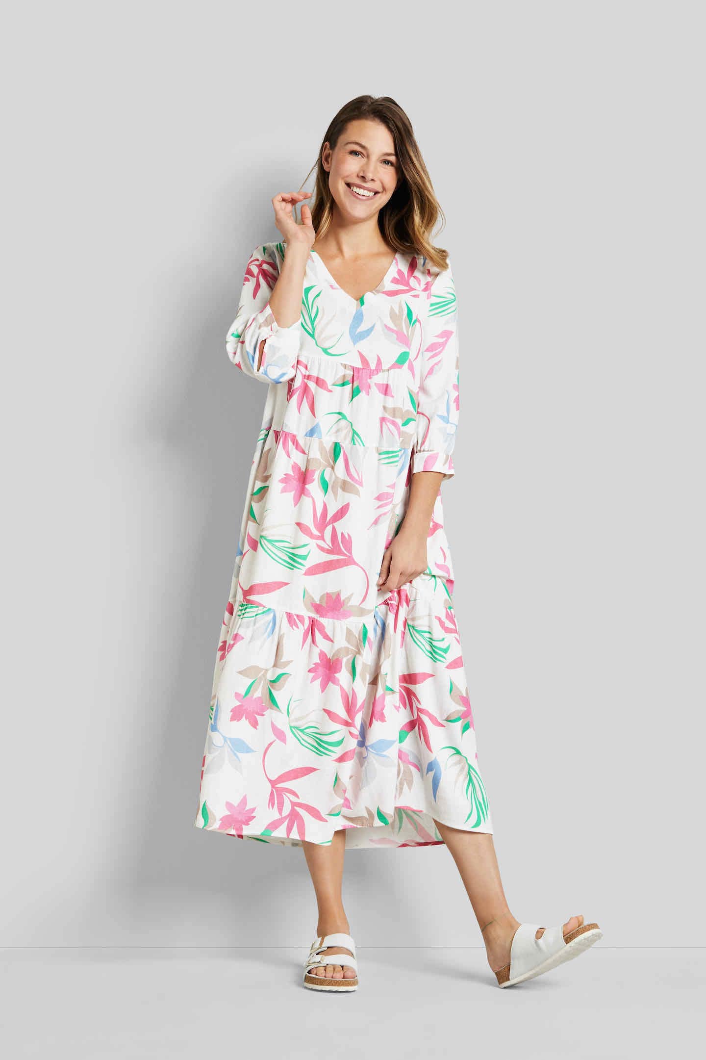 bugatti Sommerkleid, mit V-Ausschnitt günstig online kaufen