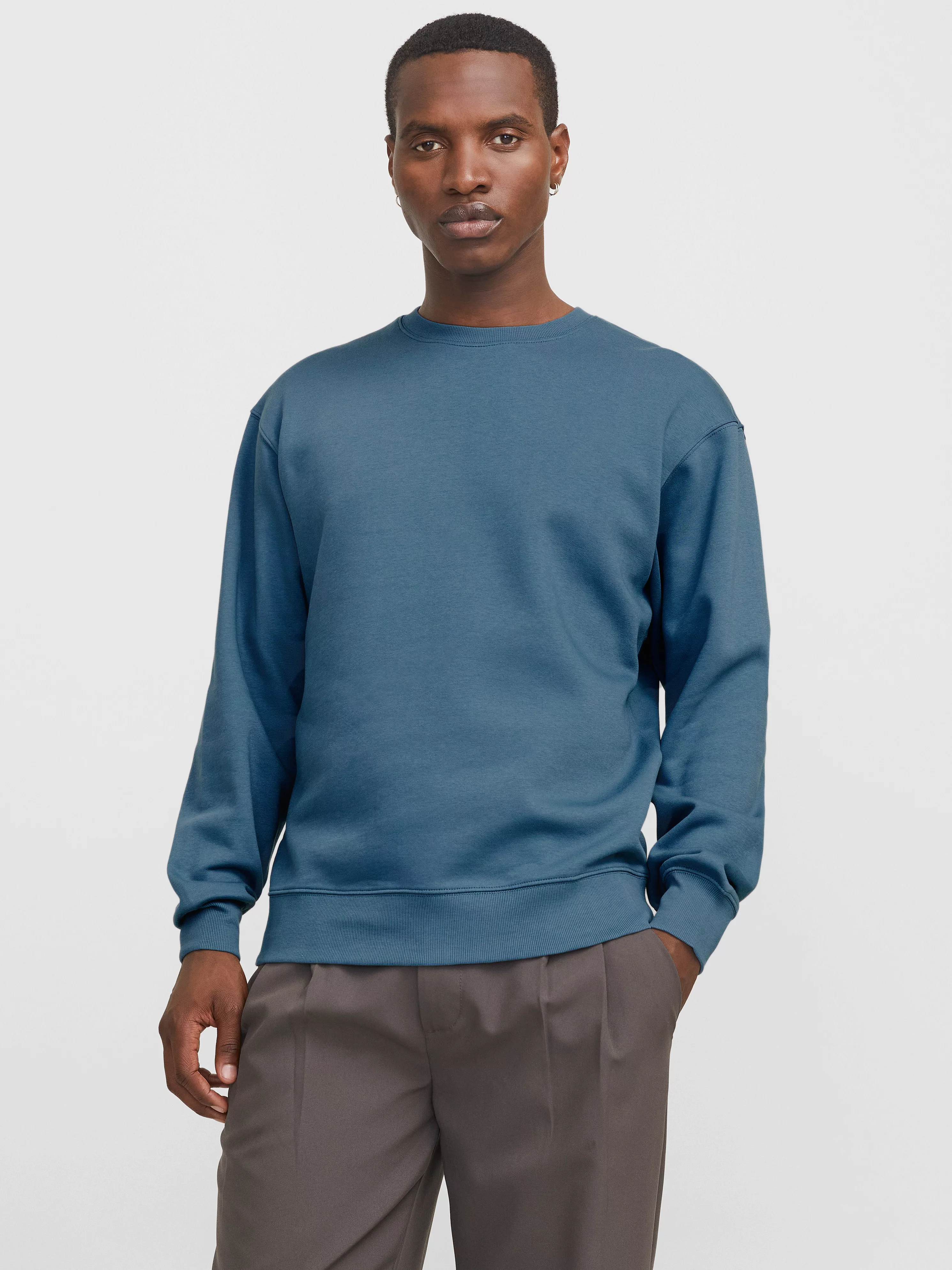 Jack & Jones Sweatshirt "JJESTAR BASIC SWEAT CREW NECK NOOS", mit Rundhalsa günstig online kaufen