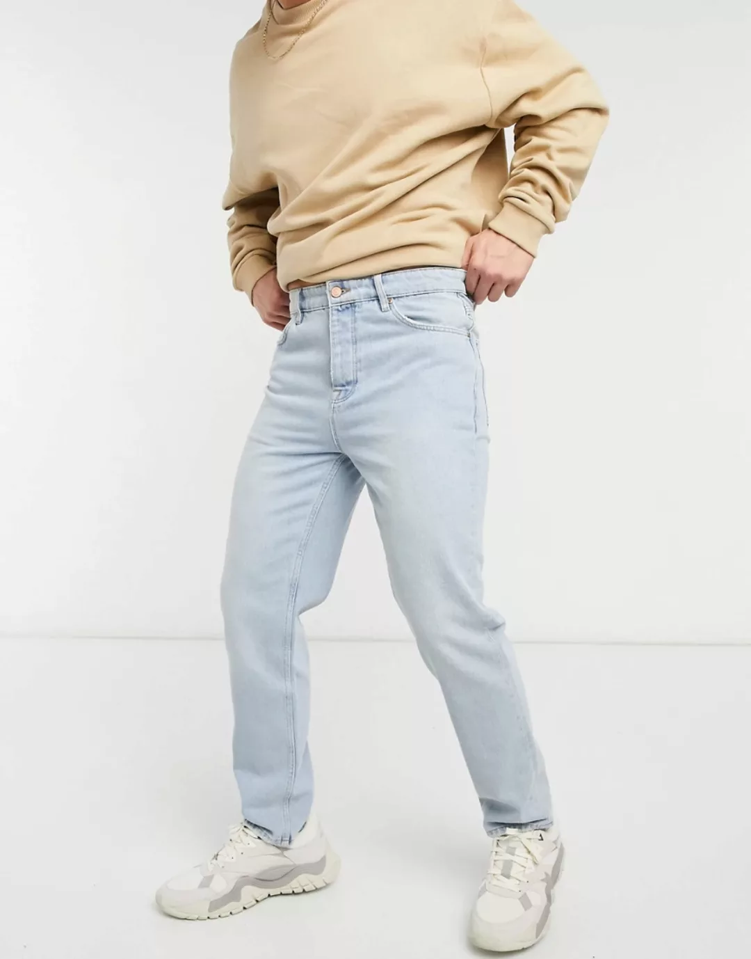 ASOS DESIGN – Jeans in regulärer Passform mit hohem Bund in verwaschenem Vi günstig online kaufen