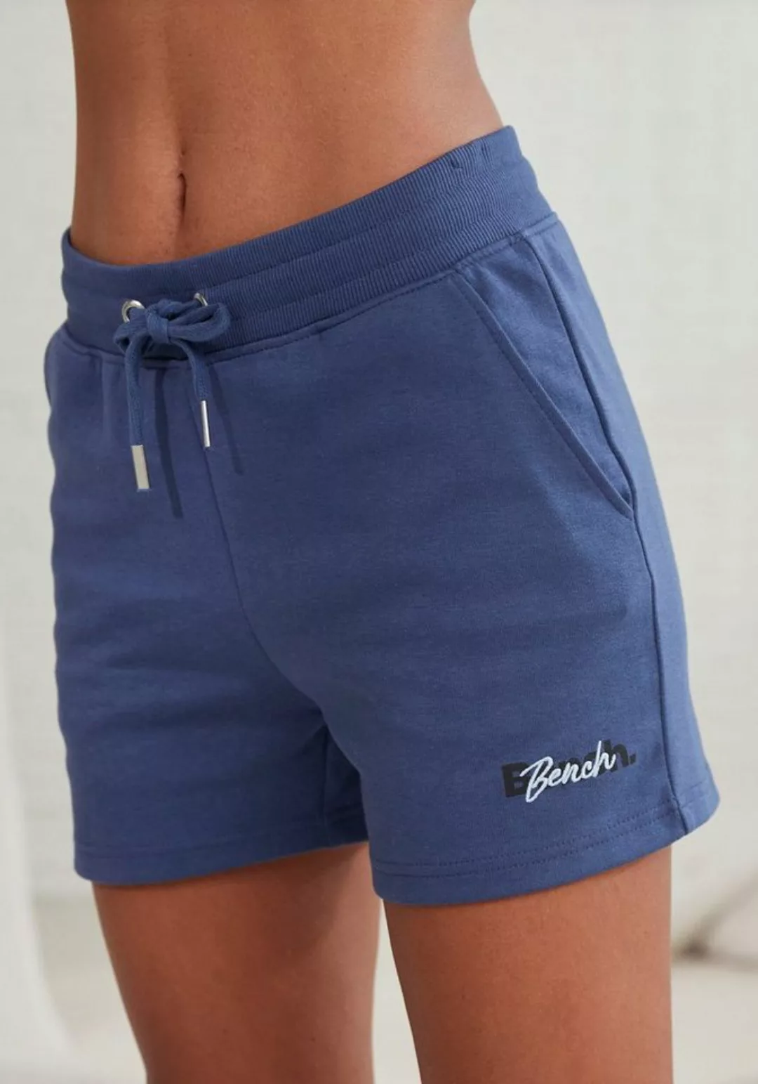 Bench. Loungewear Shorts, mit Logodruck und Stickerei günstig online kaufen