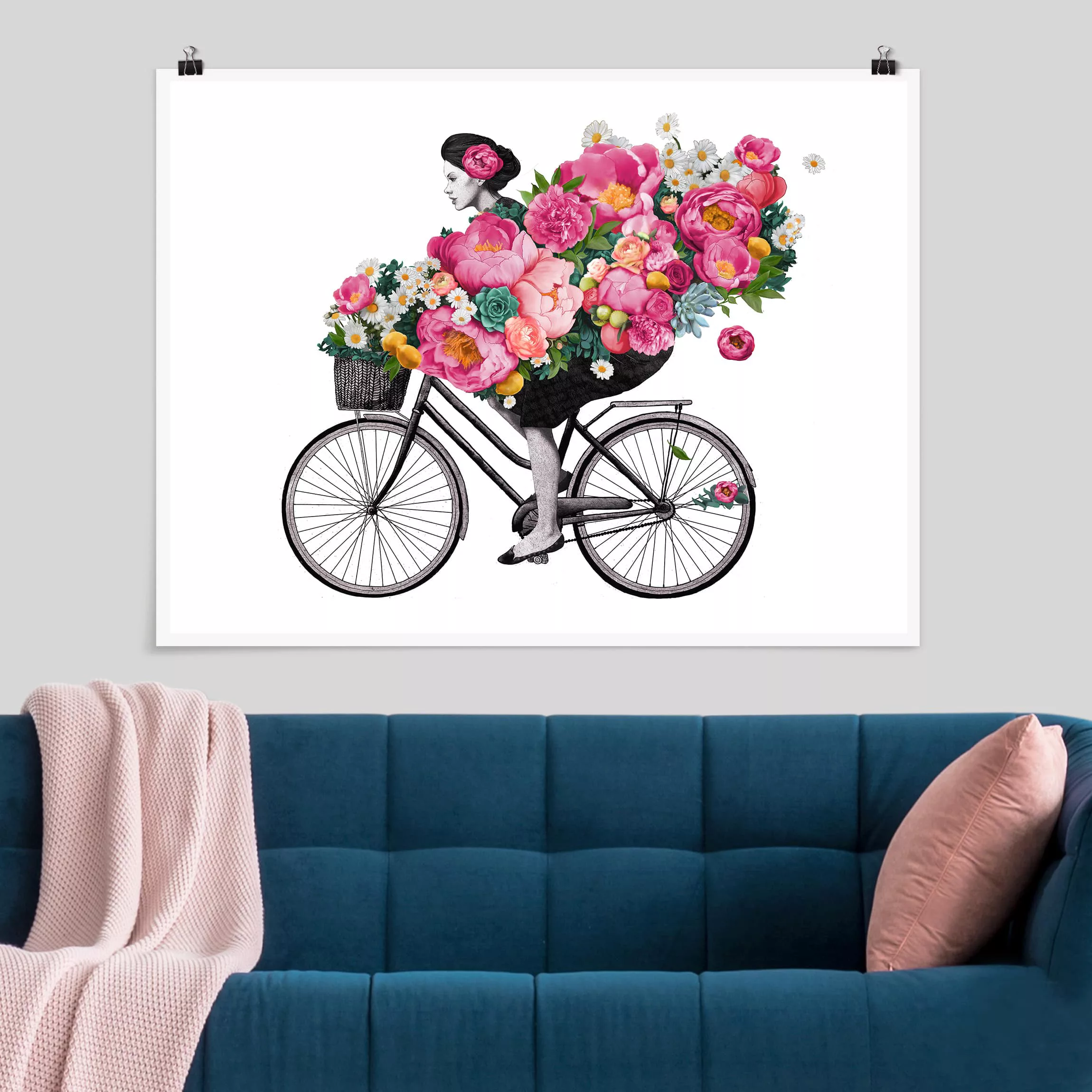 Poster Blumen - Querformat Illustration Frau auf Fahrrad Collage bunte Blum günstig online kaufen