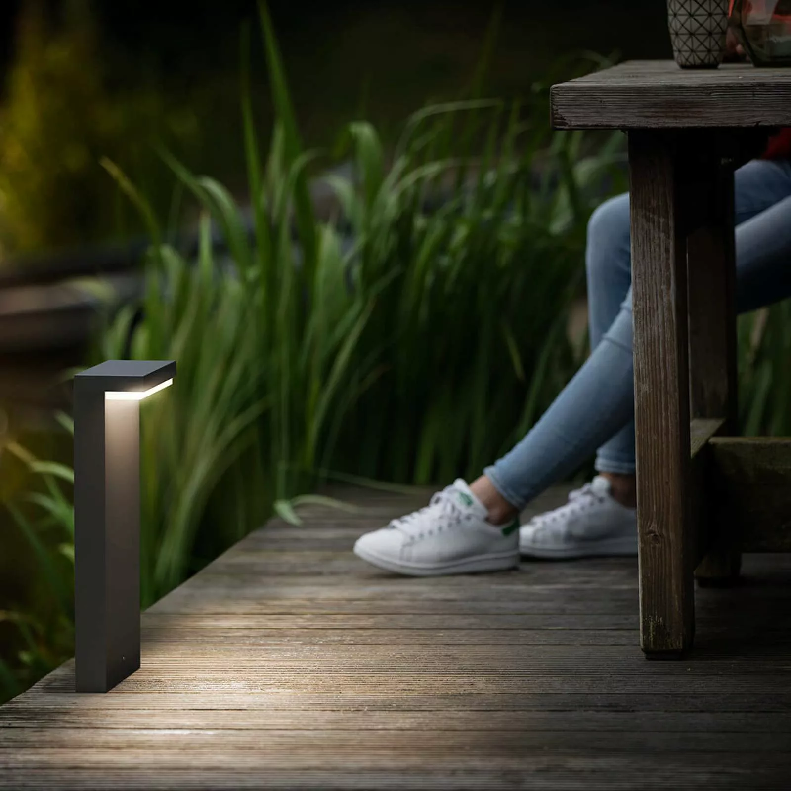 Philips myGarden LED Sockelleuchte Bustan in anthrazit, 400 mm, 2700K günstig online kaufen