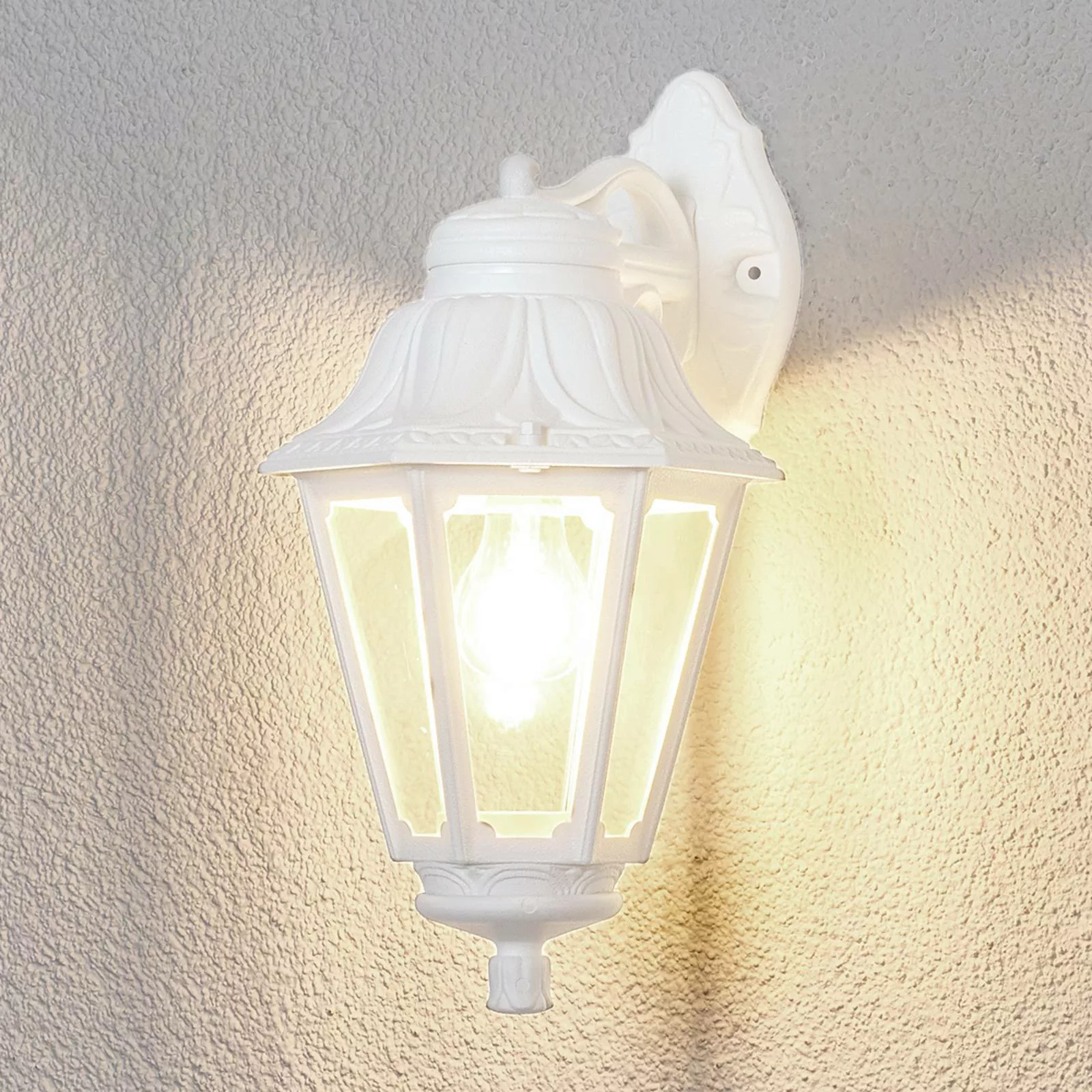 LED-Außenwandlampe Bisso Anna E27 weiß abwärts günstig online kaufen