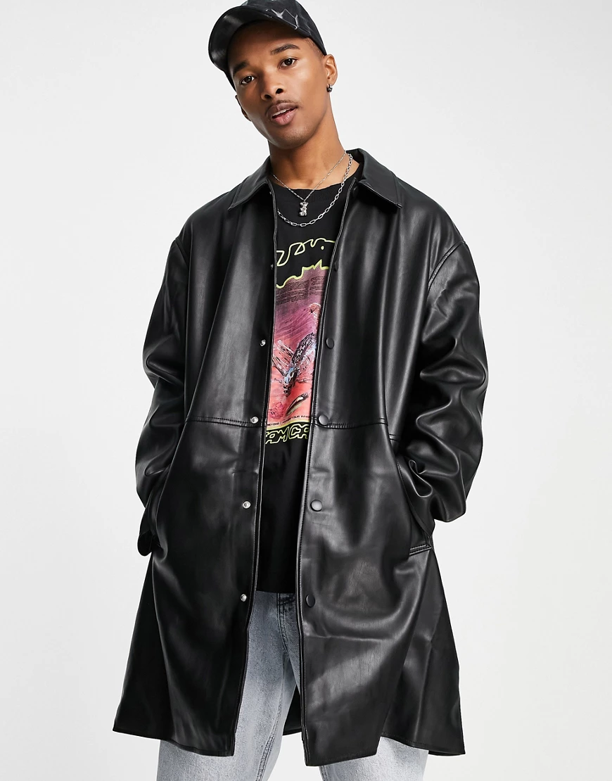 ASOS DESIGN – Langer Trenchcoat aus Kunstleder in Schwarz günstig online kaufen