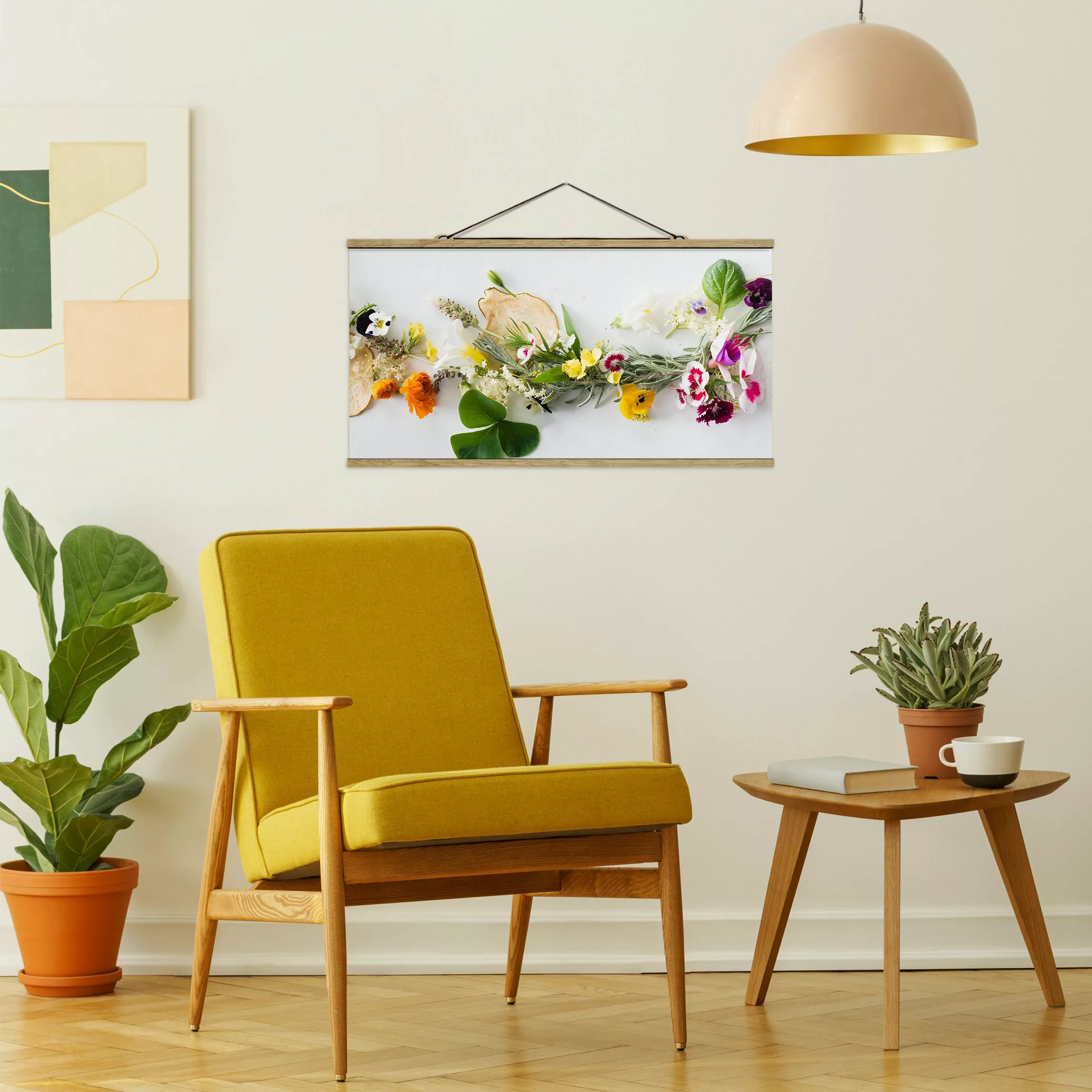 Stoffbild Blumen mit Posterleisten - Querformat Frische Kräuter mit Essblüt günstig online kaufen