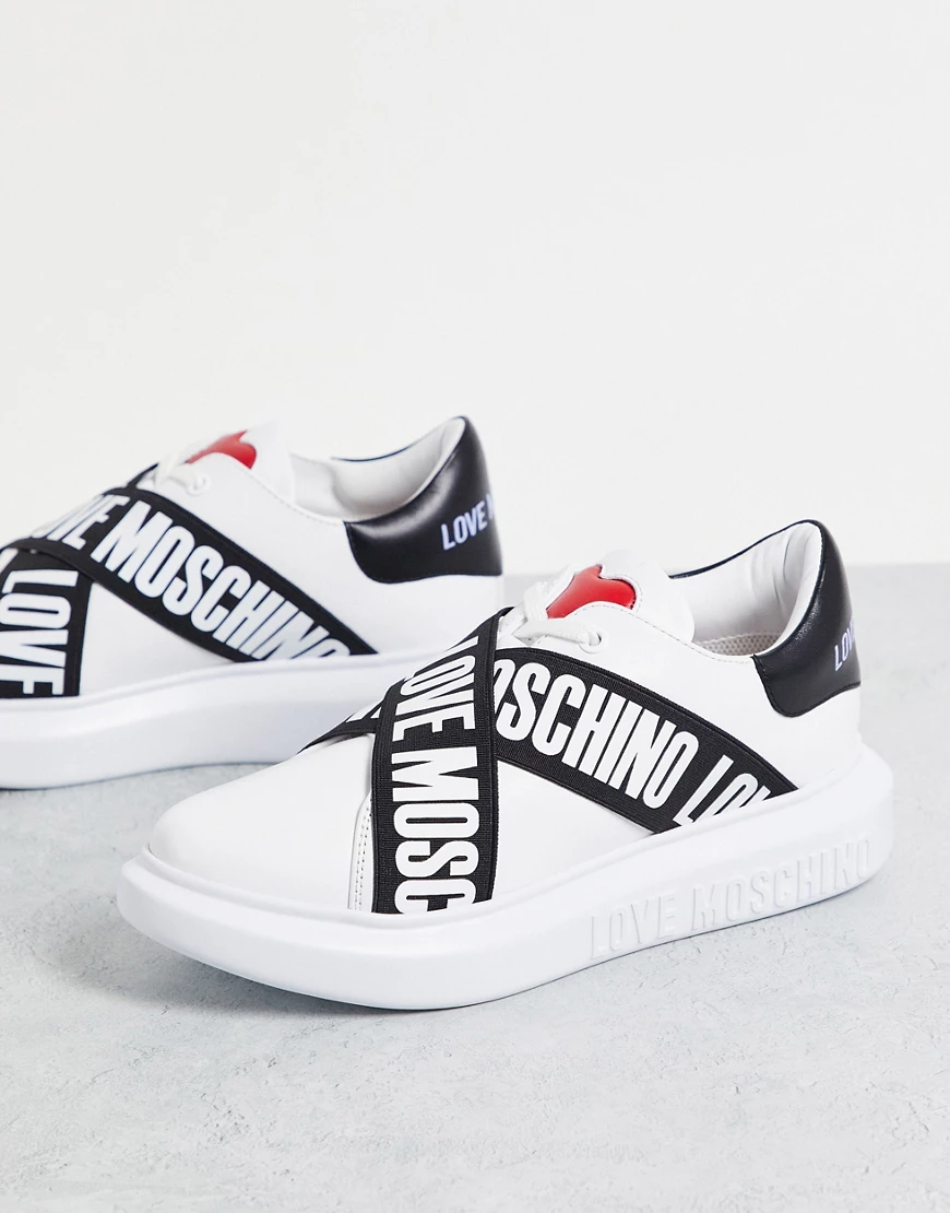 Love Moschino – Sneaker in Weiß mit Wickel-Logodesign günstig online kaufen