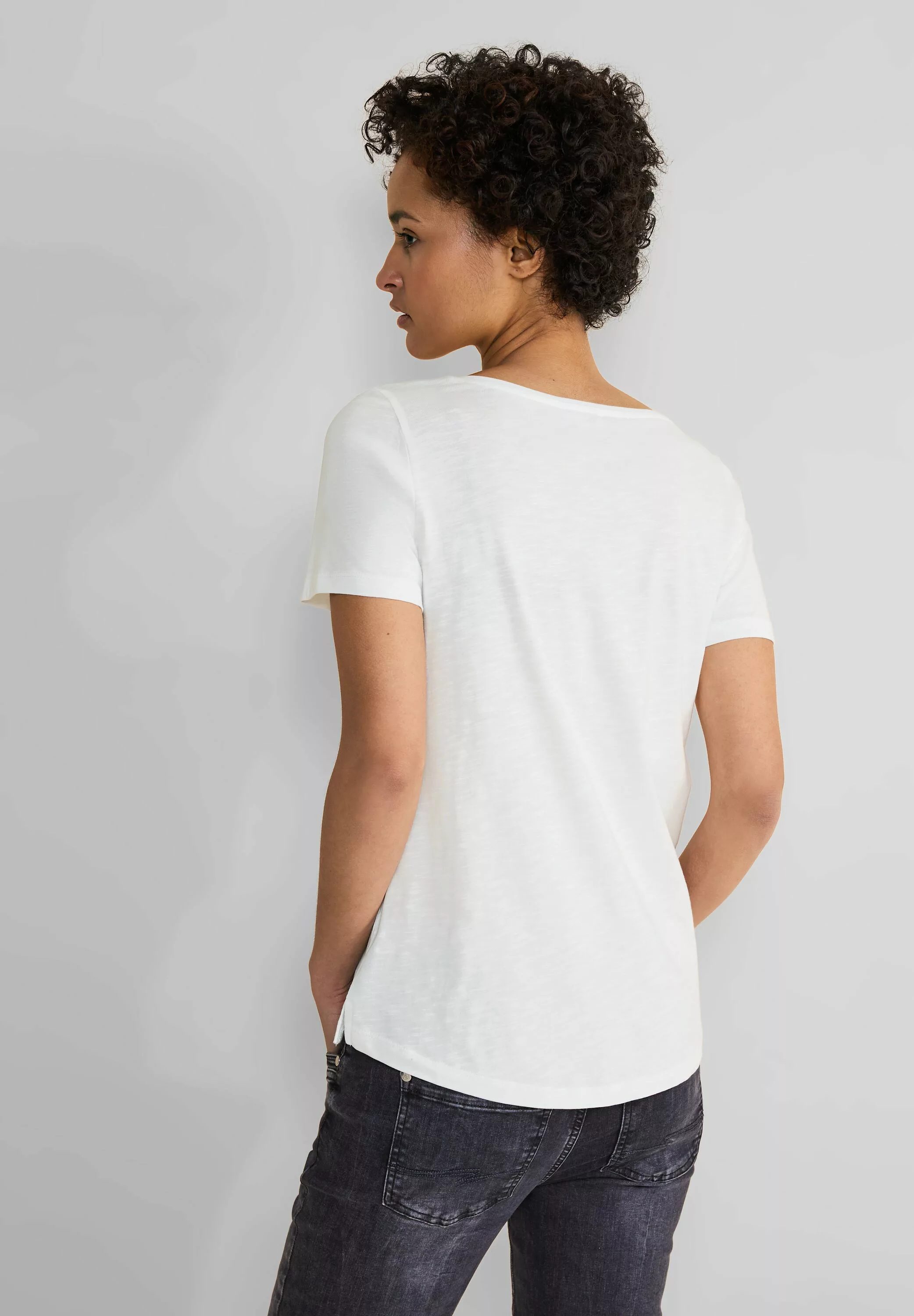 STREET ONE V-Shirt mit abgerundetem V-Ausschnitt günstig online kaufen