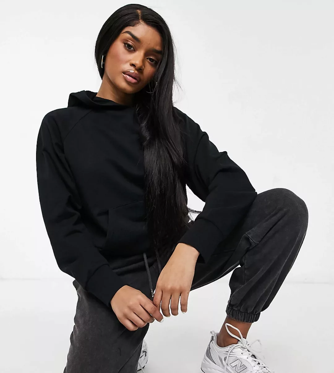 ASOS DESIGN Petite – Ultimate – Schwarzer Kapuzenpullover günstig online kaufen