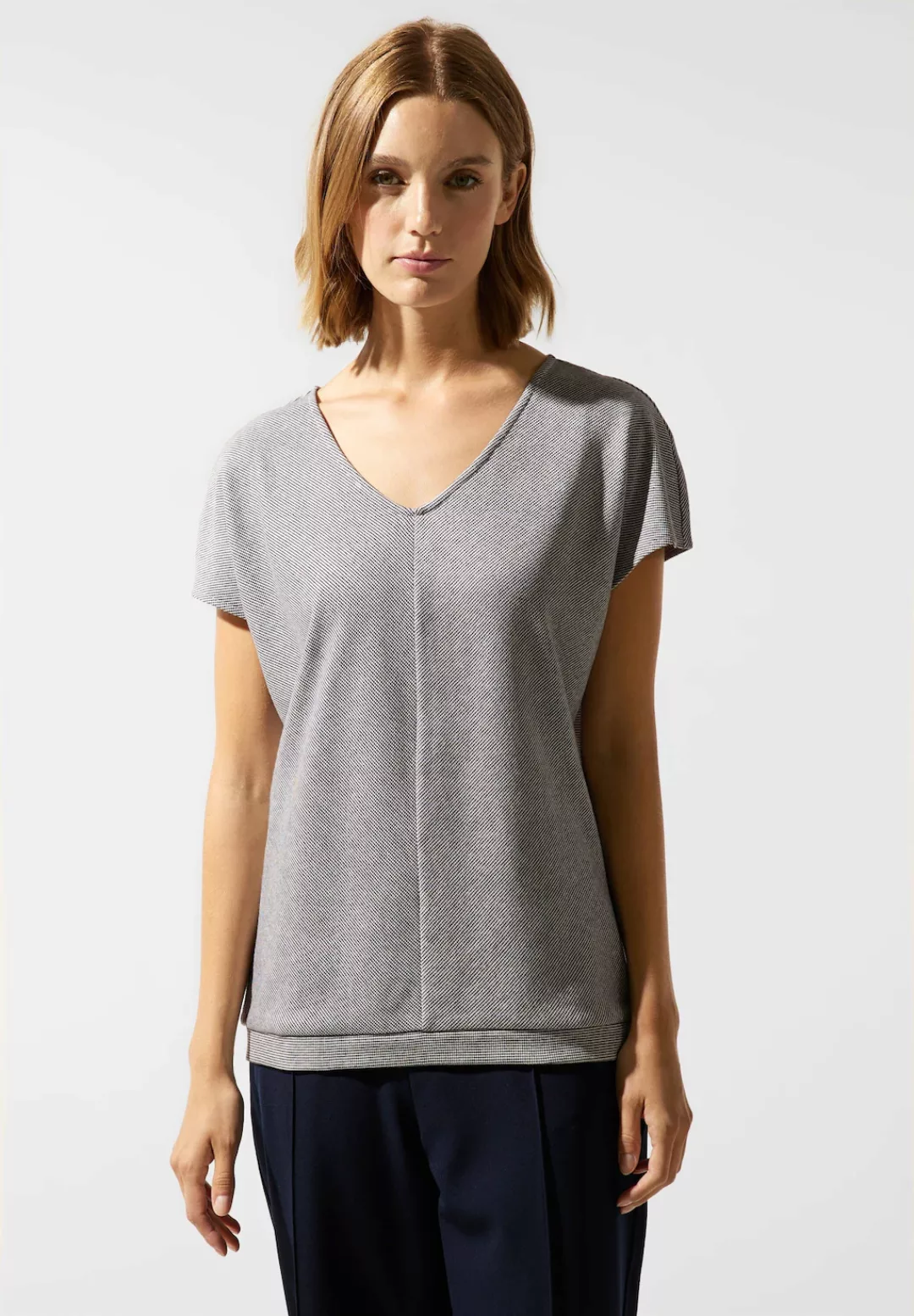 STREET ONE V-Shirt, aus softem Materialmix günstig online kaufen