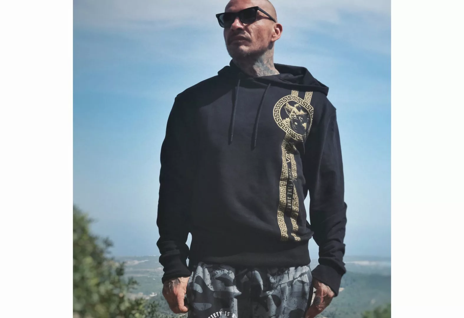 YAKUZA Hoodie VIP Team mit goldenem Metallic-Print günstig online kaufen