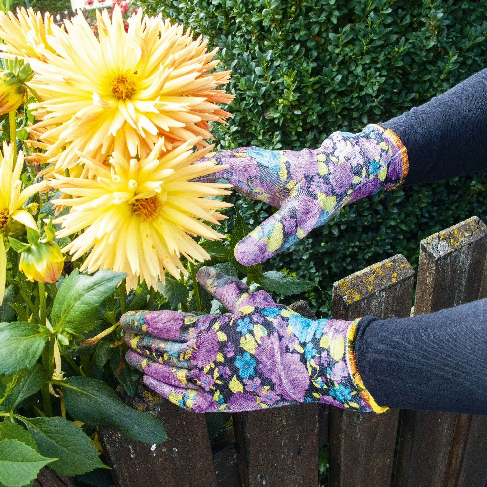 Triuso Gartenhandschuhe Gartenhandschuhe Blumendesign Gr. 8 günstig online kaufen