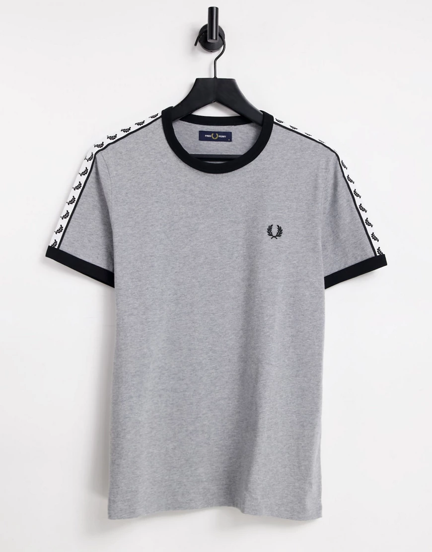 Fred Perry – Ringer-T-Shirt mit Zierstreifen in Grau günstig online kaufen