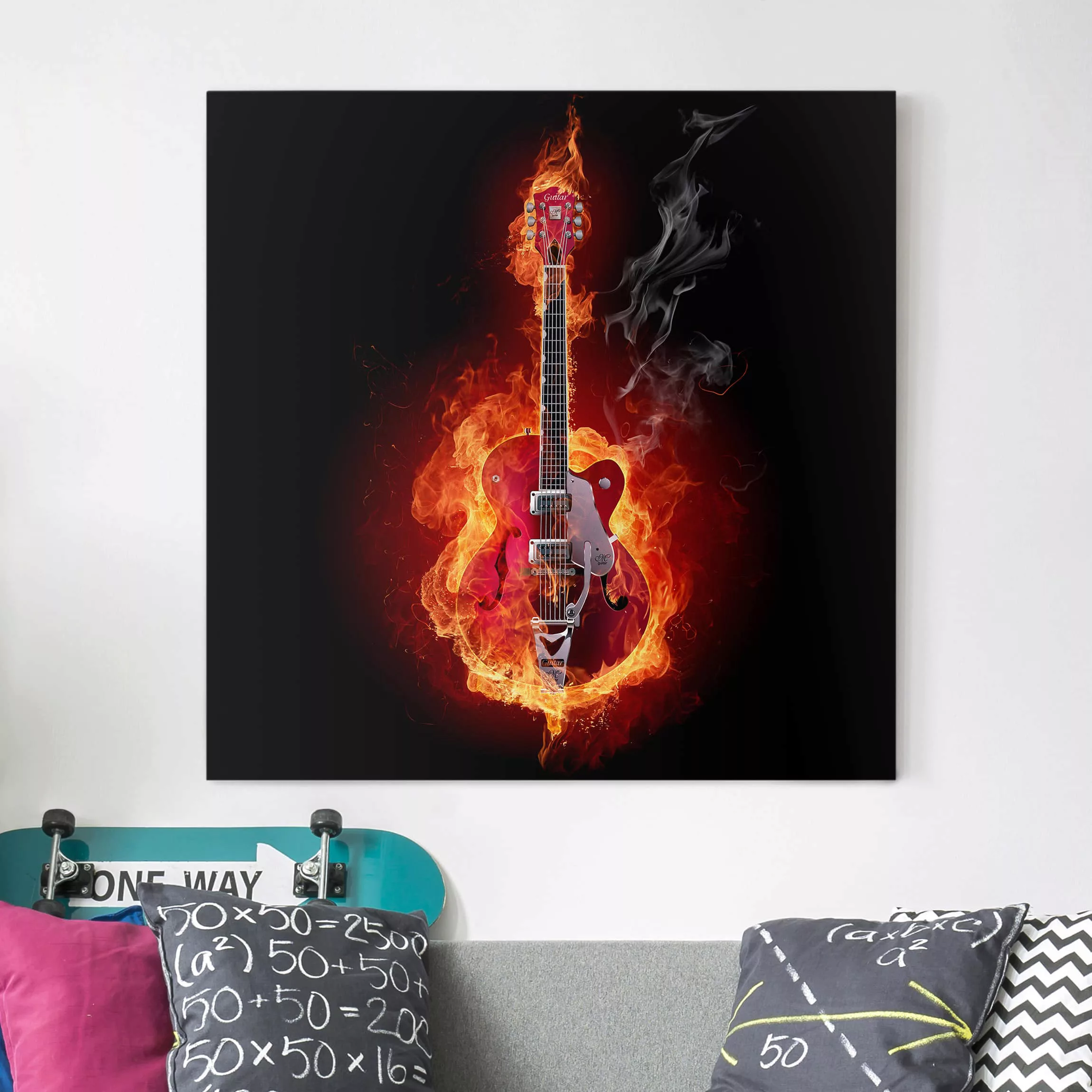 Leinwandbild Musik - Quadrat Gitarre in Flammen günstig online kaufen