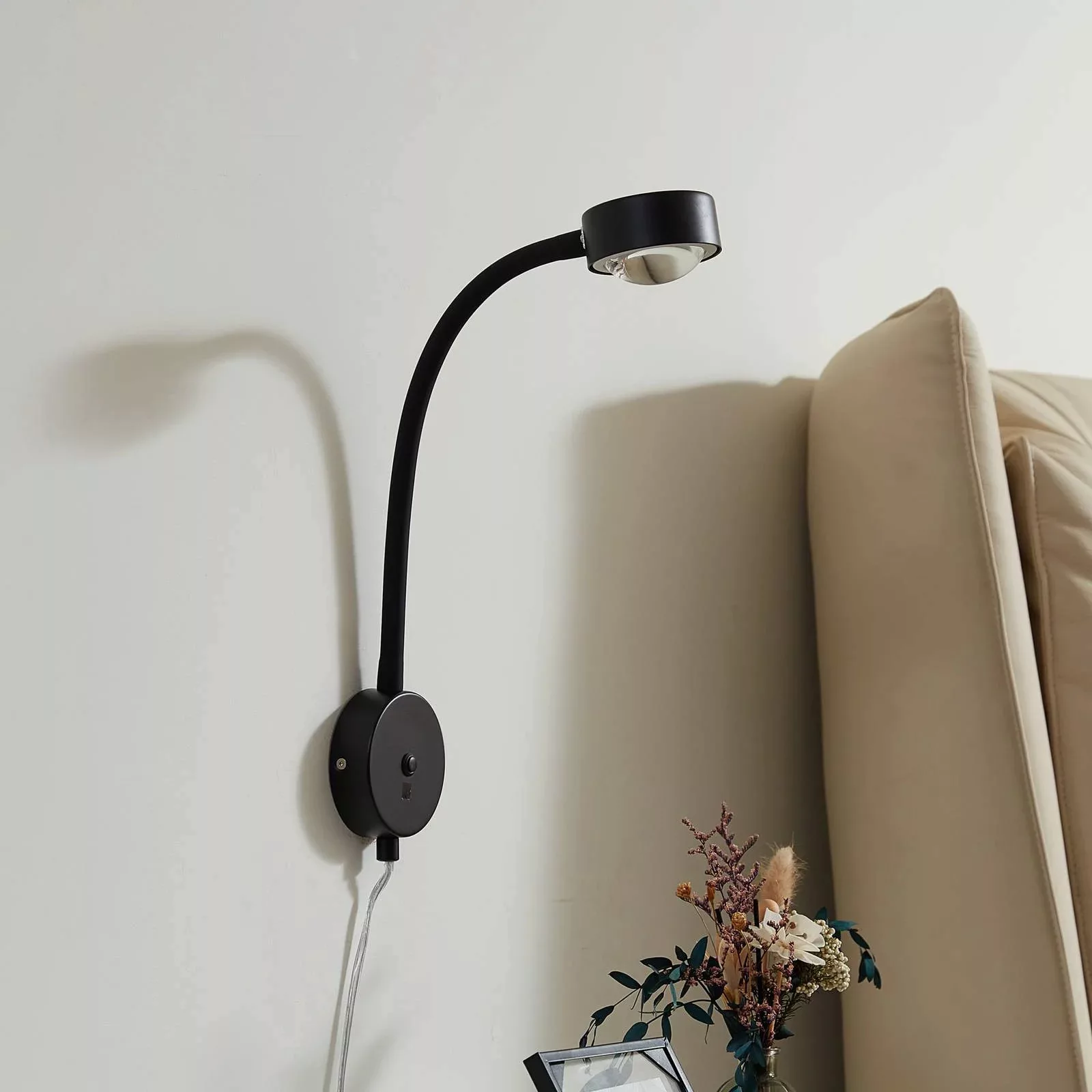 Lindby Wandlampe Jyla, schwarz, Linse, 4200 K, GX53, Flexarm günstig online kaufen