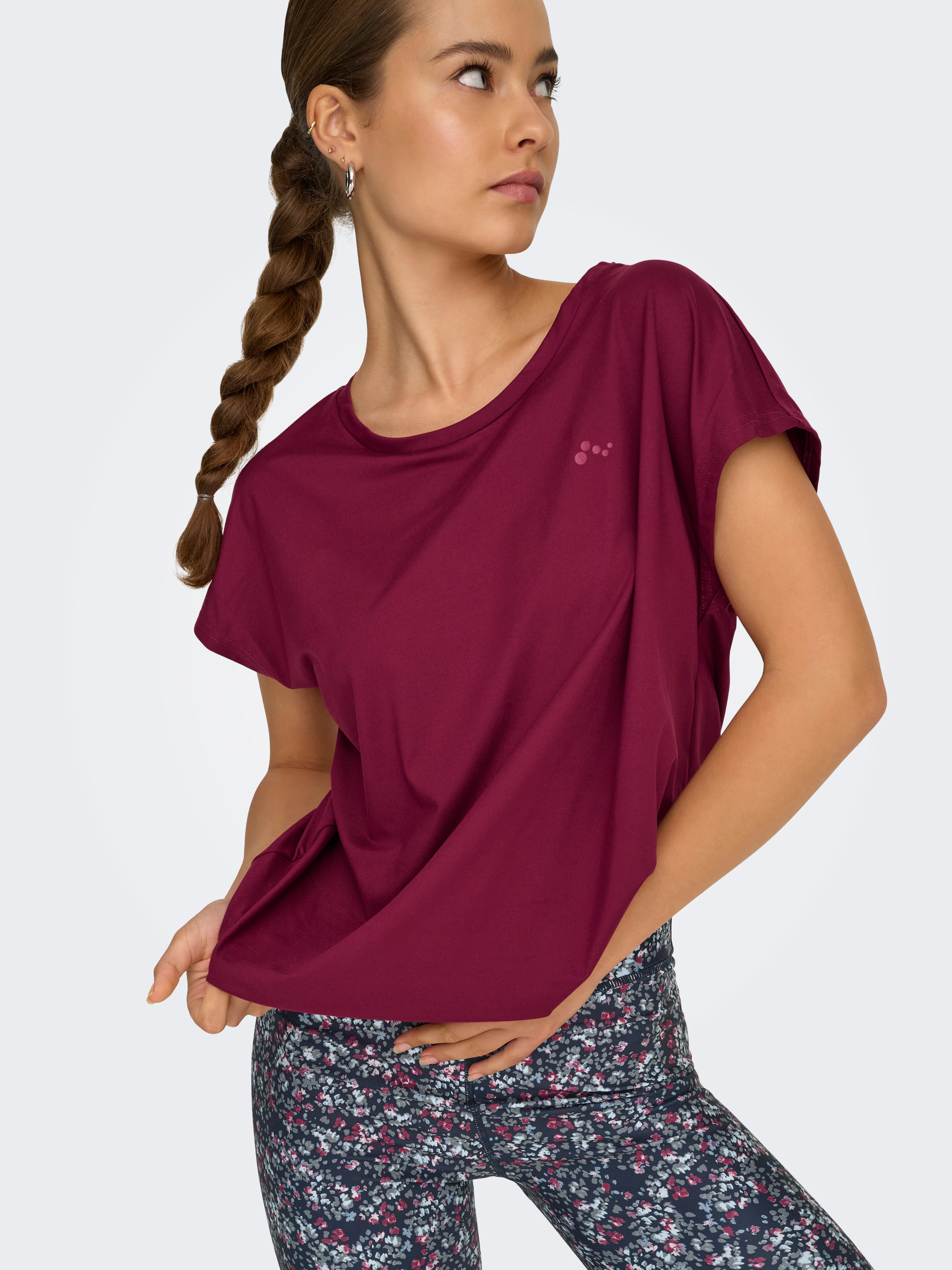 ONLY Play Trainingsshirt "ONPAUBREE SS LOOSE TRAIN TEE - NOOS" günstig online kaufen
