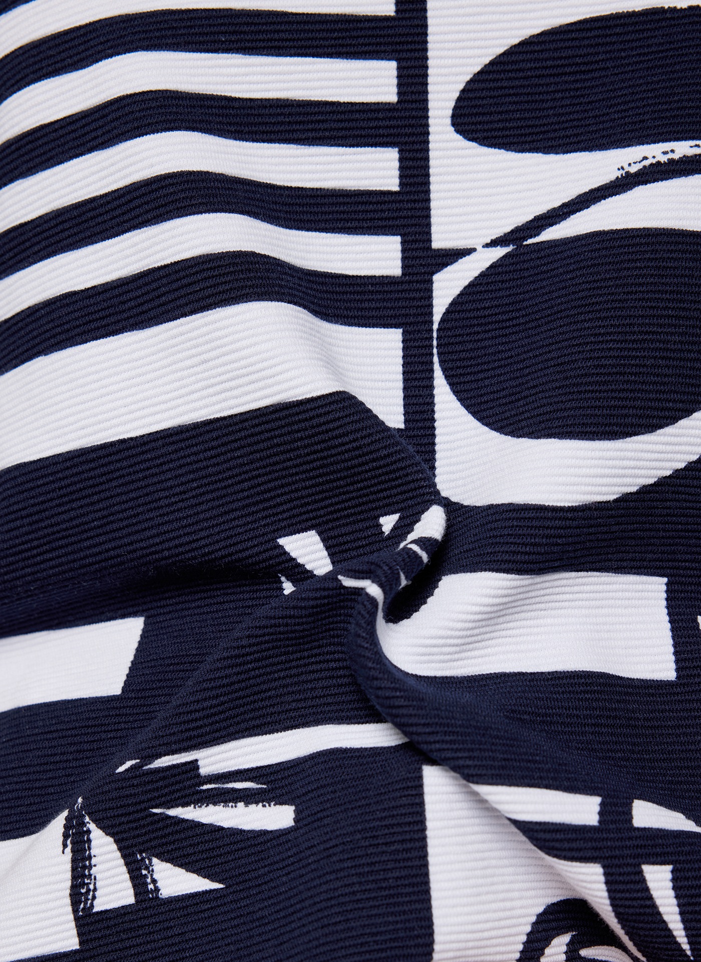 Rabe Rundhalsshirt, im Streifen-Design und mit floralem Muster günstig online kaufen