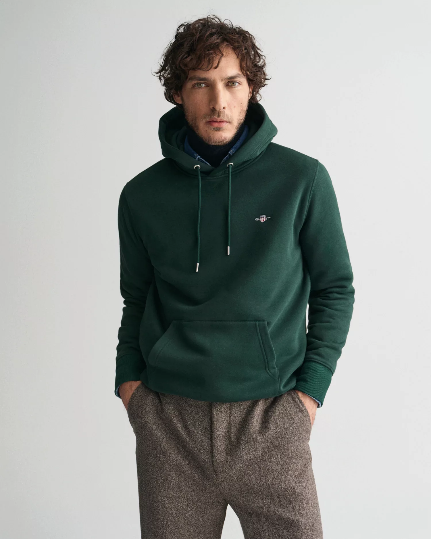 Gant Hoodie REG SHIELD HOODIE mit Logostickerei auf der Brust günstig online kaufen