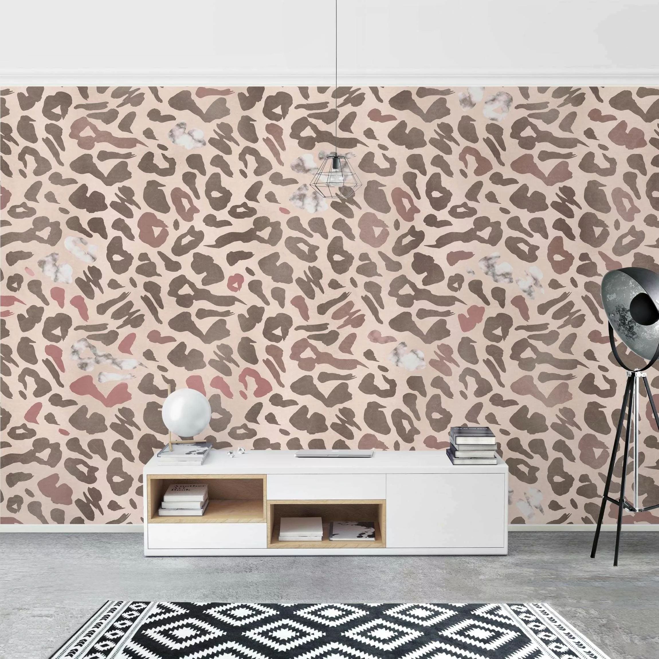 Mustertapete Der Leopard im Boudoir günstig online kaufen