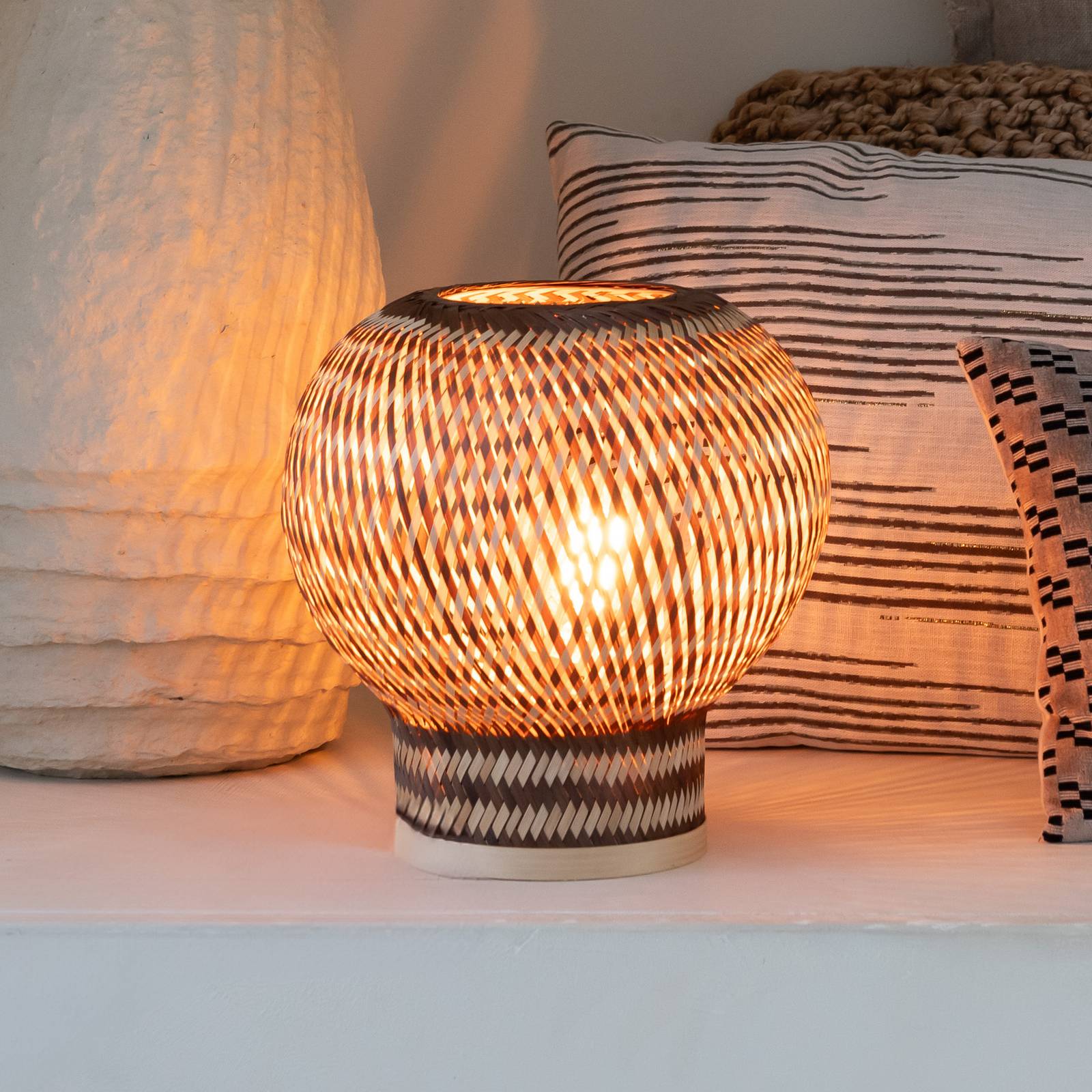 GOOD & MOJO Tischlampe Barbados, braun, Ø 25 cm, Bambus, E27 günstig online kaufen