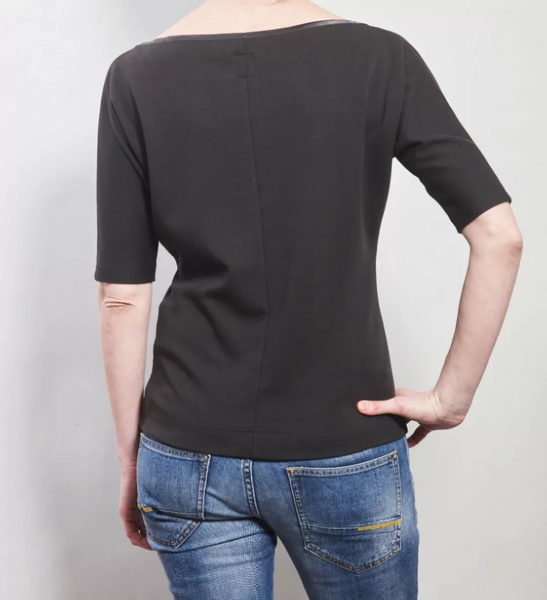 Shirt Rania Schwarz günstig online kaufen