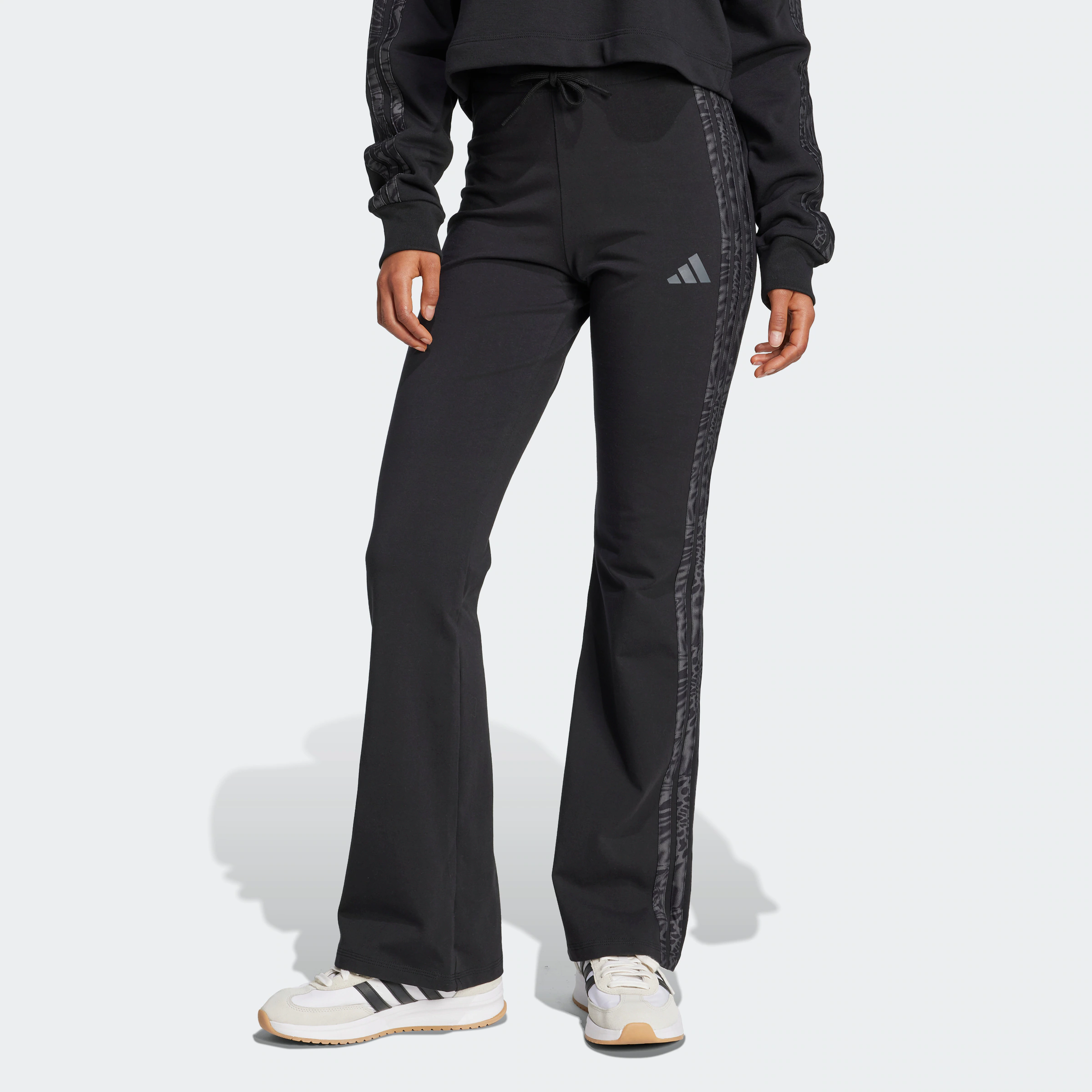 adidas Sportswear Trainingstights "W AOP FLARE LEG", (1 tlg.) günstig online kaufen