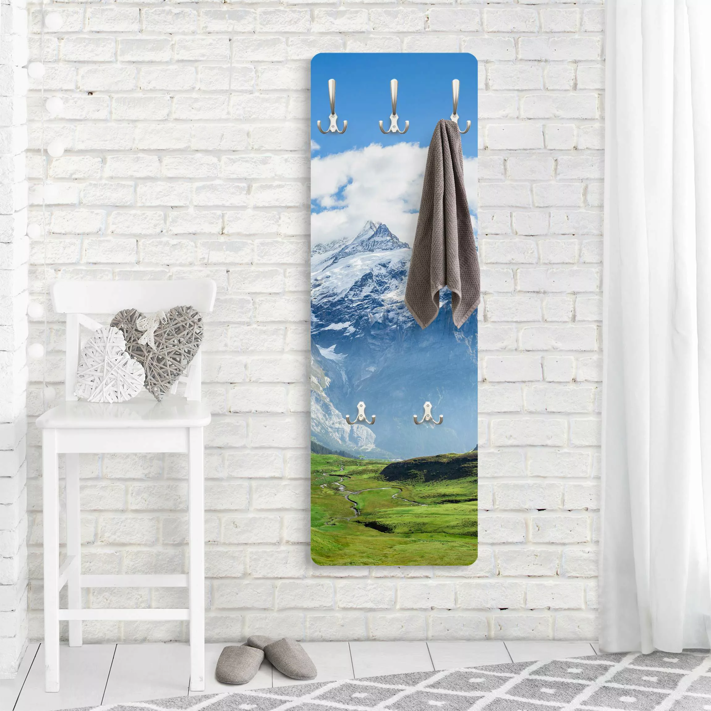 Wandgarderobe Holzpaneel Schweizer Alpenpanorama günstig online kaufen