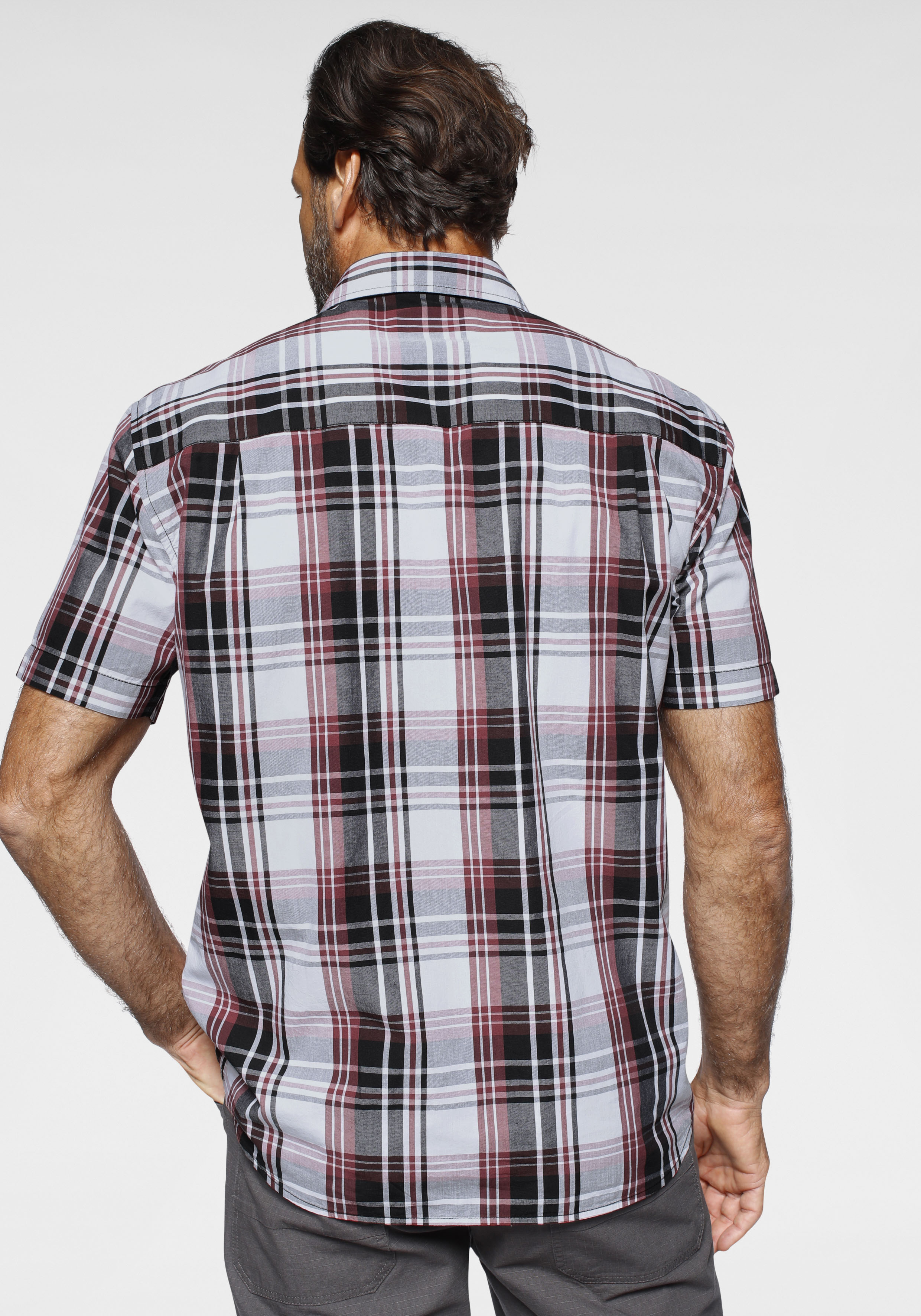 Man's World Kurzarmhemd mit zwei Brusttaschen günstig online kaufen
