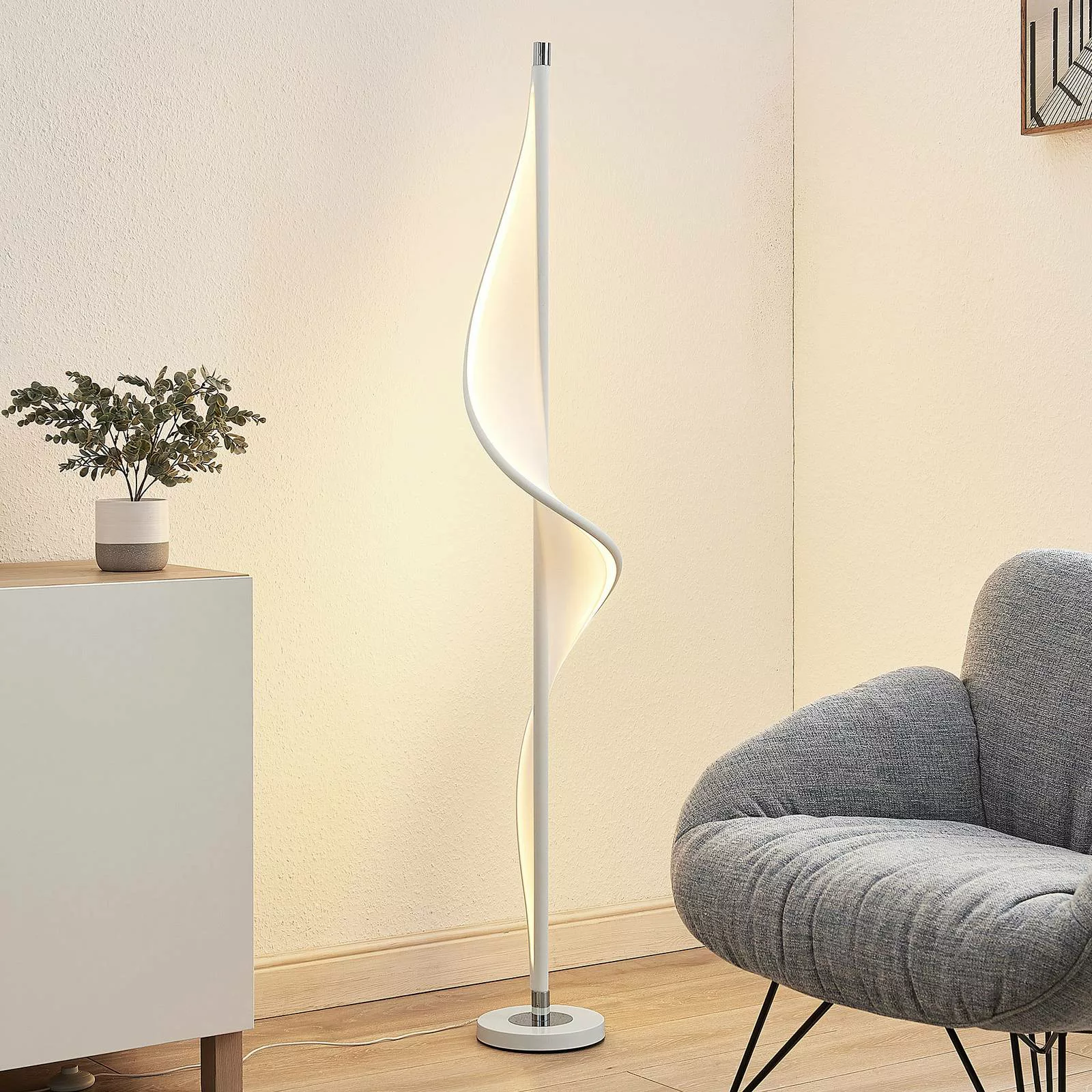 Lucande LED-Stehlampe Edano, 154 cm, weiß, Textil, dimmbar günstig online kaufen