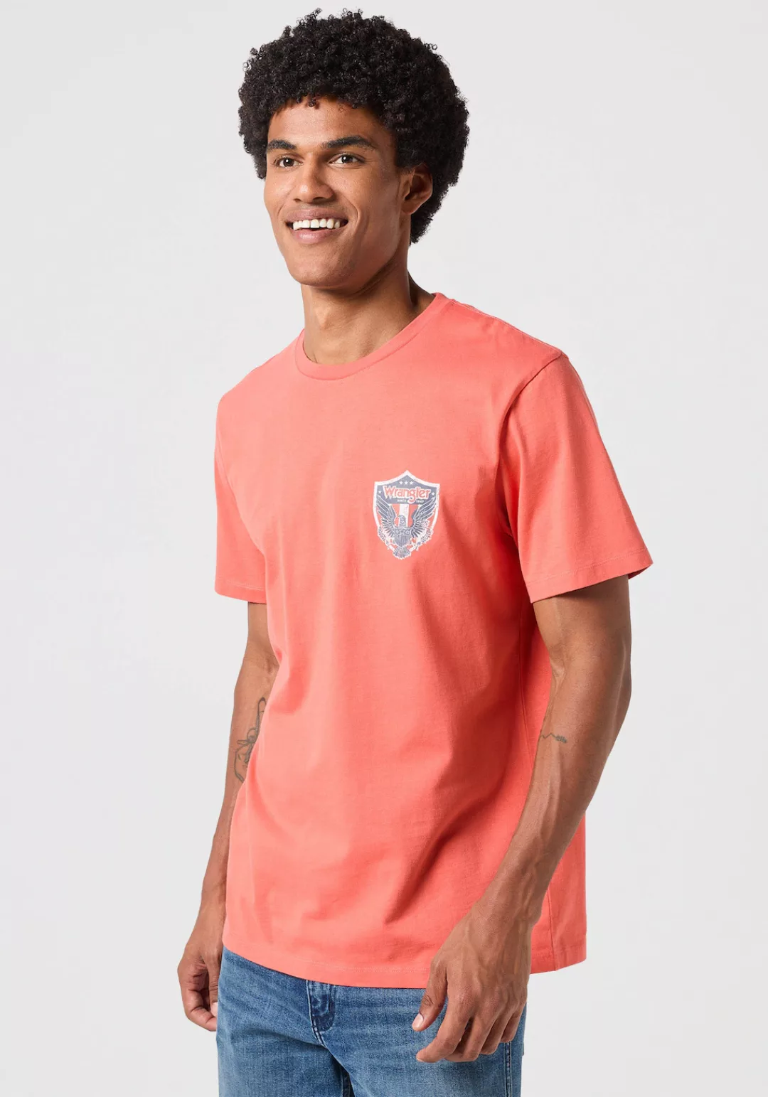 Wrangler T-Shirt "AMERICANA", mit Markenlabel auf der Brust günstig online kaufen