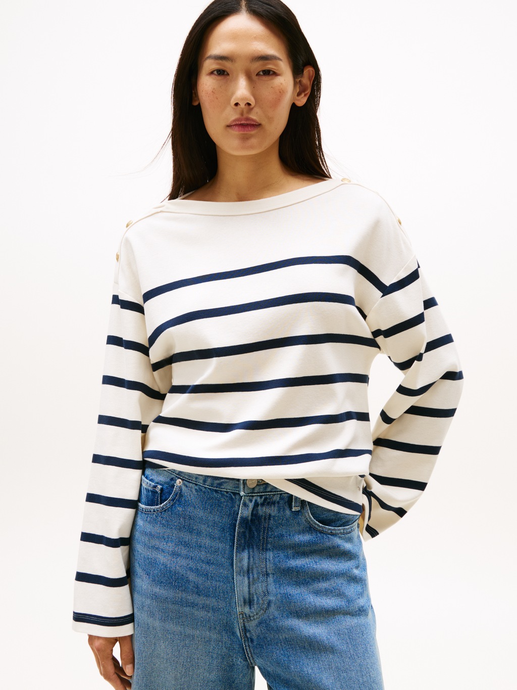 Tommy Hilfiger Langarmshirt "LWK GOLD BUTTON BOAT-NK LS TEE", mit goldfarbe günstig online kaufen